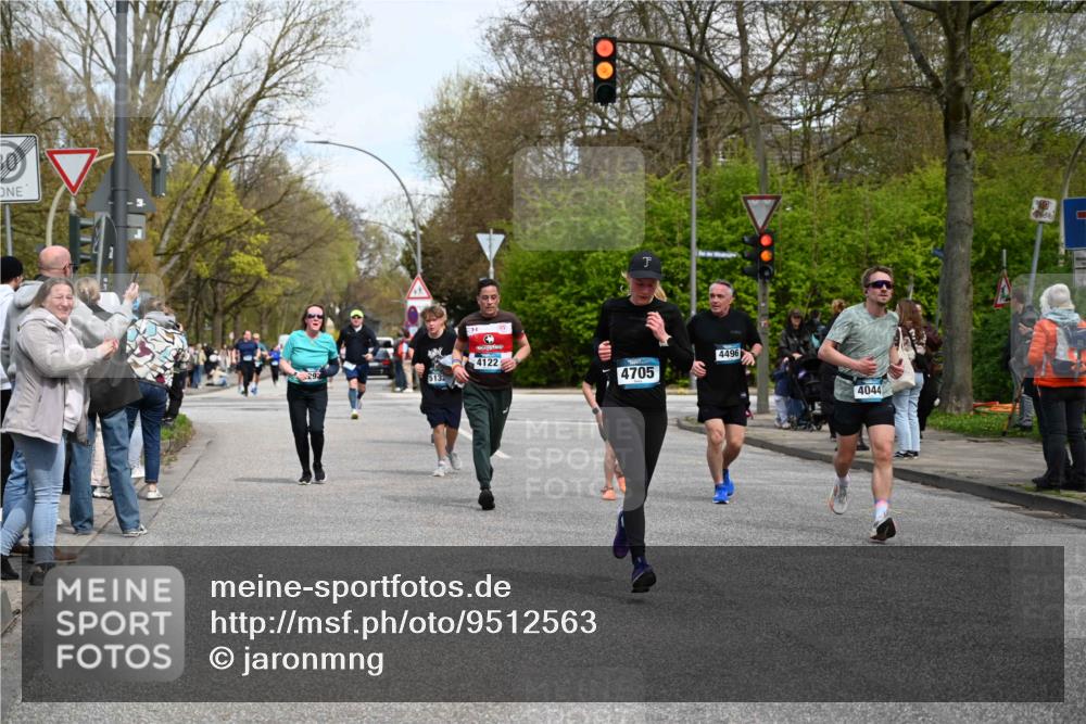 12.04.2026 - 45. Internationalen Wilhelmsburger Insellauf J. Mangold http://msf.ph/oto/9512563 12.04.2026 13:06:26 Ziel 4657, 4006, 5218, 4133, 3264, 4091, 3278, 3877, 3943, 3804, 3270, 2008, 3611, 5210, 4234, 4705, 4745, 3869, 3866, 2536, 4510, 4078, 4641, 4821, 4408, 3862, 4248, 4044, 5354, 5587, 5587, 4122, 5665, 4280, 5132, 5203, 4496, 2804, 4479, 4114, 4173, 4729, 4273, 4729, 4273, 3292, 5510, 4885, 4514 meine-sportfotos.de