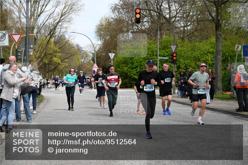 12.04.2026 - 45. Internationalen Wilhelmsburger Insellauf J. Mangold http://msf.ph/oto/9512564 12.04.2026 13:06:26 Ziel 4657, 4006, 5218, 4133, 3264, 4091, 3278, 3877, 3943, 3804, 3270, 2008, 3611, 5210, 4234, 4705, 4745, 3869, 3866, 2536, 4510, 4078, 4641, 4821, 4408, 3862, 4248, 4044, 5354, 5587, 5587, 4122, 5665, 4280, 5132, 5203, 4496, 2804, 4479, 4114, 4173, 4729, 4273, 4729, 4273, 3292, 5510, 4885, 4514 meine-sportfotos.de