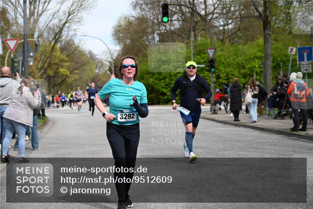 12.04.2026 - 45. Internationalen Wilhelmsburger Insellauf J. Mangold http://msf.ph/oto/9512609 12.04.2026 13:06:32 Ziel 3943, 3804, 3270, 2008, 3611, 5210, 4234, 4705, 4745, 3869, 3866, 2536, 4510, 4078, 4641, 4821, 4408, 3862, 4248, 4044, 5354, 5587, 4122, 5665, 4280, 5132, 5203, 4496, 2804, 4479, 4114, 4173, 4729, 4273, 3292, 5510, 5510, 4885, 4514, 4138, 4764, 4665, 5713, 5194 meine-sportfotos.de