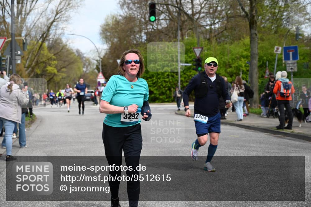 12.04.2026 - 45. Internationalen Wilhelmsburger Insellauf J. Mangold http://msf.ph/oto/9512615 12.04.2026 13:06:33 Ziel 3943, 3804, 3270, 2008, 3611, 5210, 4234, 4705, 4745, 3869, 3866, 2536, 4510, 4078, 4641, 4821, 4408, 3862, 4248, 4044, 5354, 5587, 4122, 5665, 4280, 5132, 5203, 4496, 2804, 4479, 4114, 4114, 4173, 4729, 4273, 3292, 5510, 4885, 4885, 4514, 4138, 4764, 4665, 5713, 5194 meine-sportfotos.de