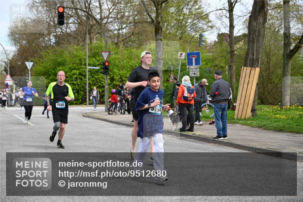 12.04.2026 - 45. Internationalen Wilhelmsburger Insellauf J. Mangold http://msf.ph/oto/9512680 12.04.2026 13:06:47 Ziel 4044, 5354, 5587, 4122, 5665, 4280, 5132, 5203, 4496, 2804, 4479, 4114, 4173, 4729, 4273, 3292, 5510, 4885, 4514, 4138, 4764, 4665, 5713, 5194, 5069, 5076, 4723, 4724, 2943, 4722, 2943, 4722, 5202, 4094, 3672, 5497, 5499, 5461, 3242, 5078, 2925, 5226, 2745, 5028 meine-sportfotos.de