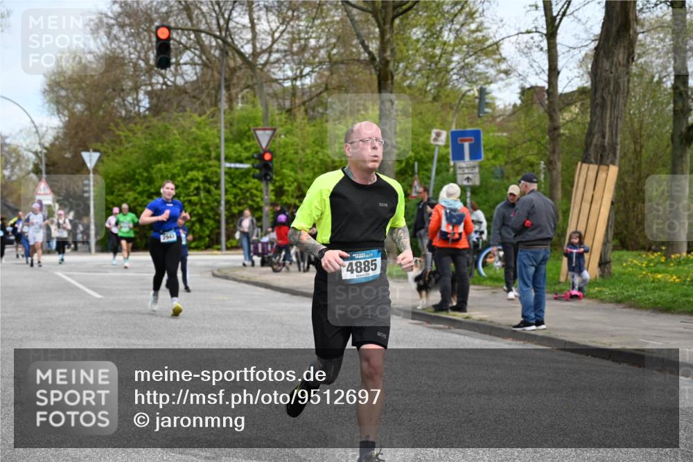 12.04.2026 - 45. Internationalen Wilhelmsburger Insellauf J. Mangold http://msf.ph/oto/9512697 12.04.2026 13:06:49 Ziel 5587, 4122, 5665, 4280, 5132, 5203, 4496, 2804, 4479, 4114, 4173, 4729, 4273, 3292, 5510, 4885, 4514, 4514, 4138, 4764, 4665, 5713, 5194, 5069, 5076, 4723, 4724, 2943, 4722, 5202, 4094, 5202, 4094, 3672, 5497, 5499, 5461, 3242, 5078, 2925, 5226, 2745, 5028, 5148 meine-sportfotos.de