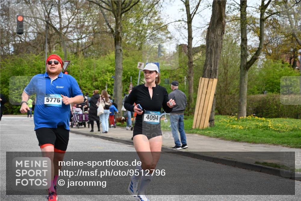 12.04.2026 - 45. Internationalen Wilhelmsburger Insellauf J. Mangold http://msf.ph/oto/9512796 12.04.2026 13:07:04 Ziel 3292, 5510, 4885, 4514, 4138, 4764, 4665, 5713, 5194, 5069, 5076, 4723, 4724, 2943, 4722, 5202, 4094, 3672, 5497, 5499, 5461, 3242, 5078, 2925, 5226, 2745, 5028, 5148, 3641, 5426, 5216, 5431, 5425, 5735, 5401, 2728, 2478, 2477 meine-sportfotos.de