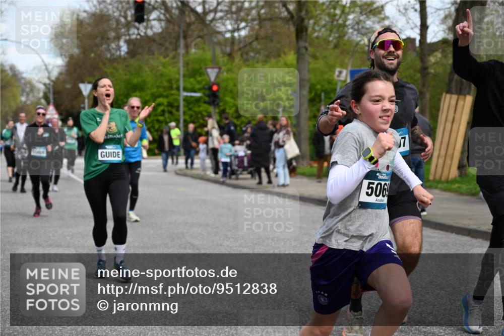 12.04.2026 - 45. Internationalen Wilhelmsburger Insellauf J. Mangold http://msf.ph/oto/9512838 12.04.2026 13:07:09 Ziel 5510, 4885, 4514, 4138, 4764, 4665, 5713, 5194, 5069, 5076, 4723, 4724, 2943, 4722, 5202, 4094, 3672, 5497, 5499, 5461, 3242, 5078, 2925, 5226, 2745, 5028, 5148, 3641, 5426, 5216, 5431, 5425, 5735, 5401, 2728, 2478, 2477, 5564, 4437, 4436, 2421 meine-sportfotos.de