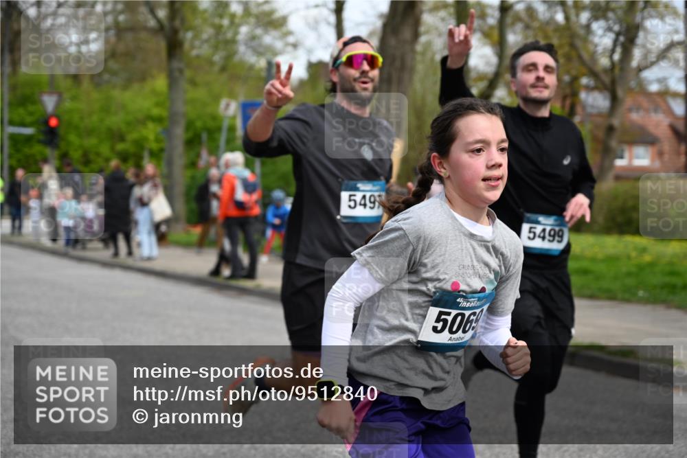 12.04.2026 - 45. Internationalen Wilhelmsburger Insellauf J. Mangold http://msf.ph/oto/9512840 12.04.2026 13:07:09 Ziel 5510, 4885, 4514, 4138, 4764, 4665, 5713, 5194, 5069, 5076, 4723, 4724, 2943, 4722, 5202, 4094, 3672, 5497, 5499, 5461, 3242, 5078, 2925, 5226, 2745, 5028, 5148, 3641, 5426, 5216, 5431, 5425, 5735, 5401, 2728, 2478, 2477, 5564, 4437, 4436, 2421 meine-sportfotos.de