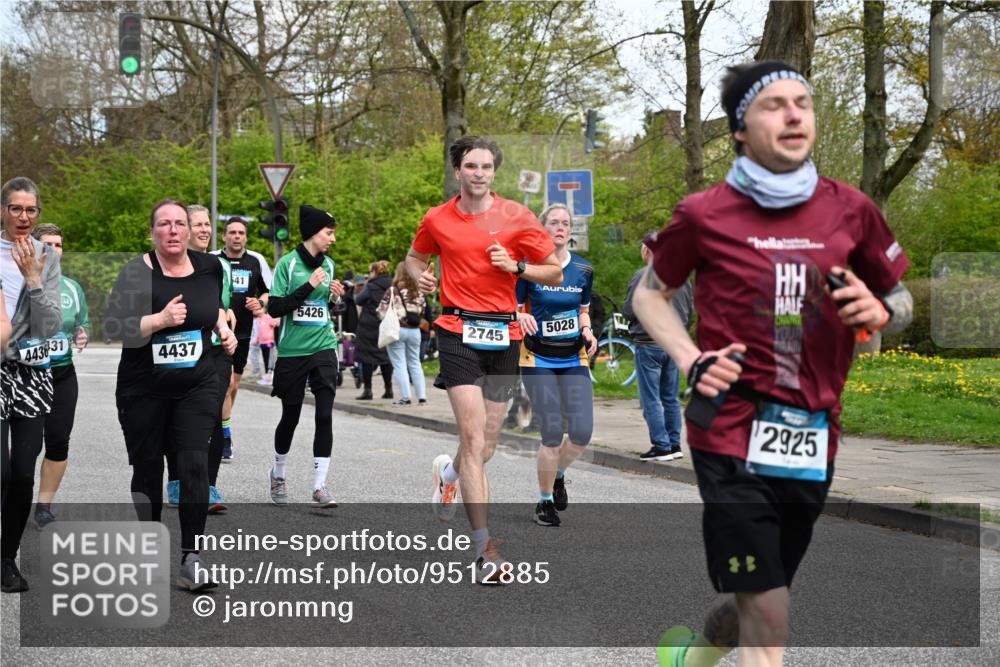 12.04.2026 - 45. Internationalen Wilhelmsburger Insellauf J. Mangold http://msf.ph/oto/9512885 12.04.2026 13:07:15 Ziel 4138, 4764, 4665, 5713, 5194, 5069, 5076, 4723, 4724, 2943, 4722, 5202, 4094, 3672, 5497, 5499, 5461, 3242, 5078, 2925, 5226, 2745, 5028, 5148, 3641, 5426, 5216, 5431, 5425, 5735, 5401, 5401, 2728, 2478, 2477, 5564, 4437, 4436, 2421, 4676, 3868, 4405, 4725, 4416, 3970, 4795, 3120, 5103, 4845 meine-sportfotos.de