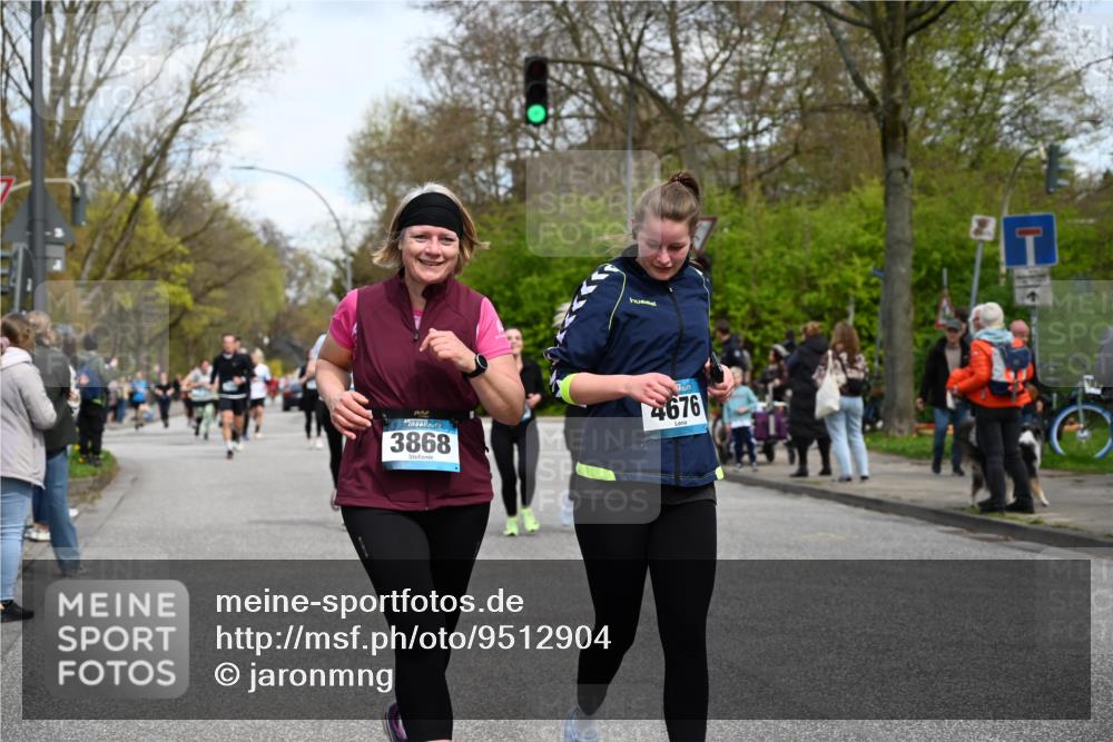 12.04.2026 - 45. Internationalen Wilhelmsburger Insellauf J. Mangold http://msf.ph/oto/9512904 12.04.2026 13:07:20 Ziel 5713, 5194, 5069, 5076, 4723, 4724, 2943, 4722, 5202, 4094, 3672, 5497, 5499, 5461, 3242, 5078, 2925, 5226, 2745, 5028, 5148, 3641, 5426, 5216, 5216, 5431, 5425, 5735, 5401, 2728, 2478, 2477, 5564, 4437, 4436, 2421, 2421, 4676, 3868, 4405, 4725, 4416, 3970, 4795, 3120, 5103, 4845, 5320 meine-sportfotos.de