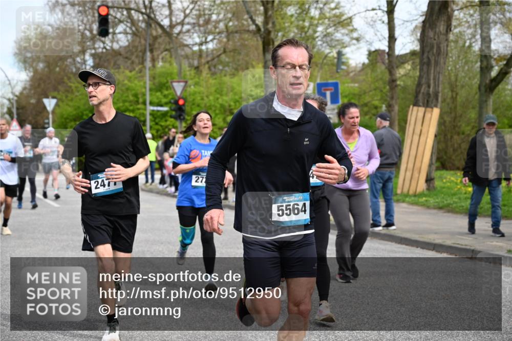 12.04.2026 - 45. Internationalen Wilhelmsburger Insellauf J. Mangold http://msf.ph/oto/9512950 12.04.2026 13:07:30 Ziel 3242, 5078, 2925, 5226, 2745, 5028, 5148, 3641, 5426, 5216, 5431, 5425, 5735, 5401, 2728, 2478, 2477, 5564, 4437, 4436, 5564, 4437, 4436, 2421, 4676, 3868, 4405, 4725, 4416, 3970, 4795, 3120, 5103, 4845, 5320, 5568, 4161, 5753, 4218, 4199, 5220, 3070, 4736, 4149 meine-sportfotos.de