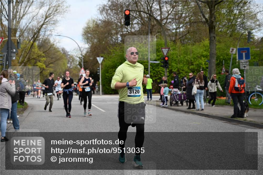 12.04.2026 - 45. Internationalen Wilhelmsburger Insellauf J. Mangold http://msf.ph/oto/9513035 12.04.2026 13:07:41 Ziel 3641, 5426, 5216, 5431, 5425, 5735, 5401, 2728, 2478, 2477, 5564, 4437, 4436, 2421, 4676, 3868, 4405, 4725, 4416, 3970, 4795, 3120, 5103, 4845, 5320, 5320, 5568, 4161, 5753, 4218, 4199, 5220, 3070, 4736, 4736, 4149, 4912, 4300, 3135, 3795, 5215, 4940 meine-sportfotos.de