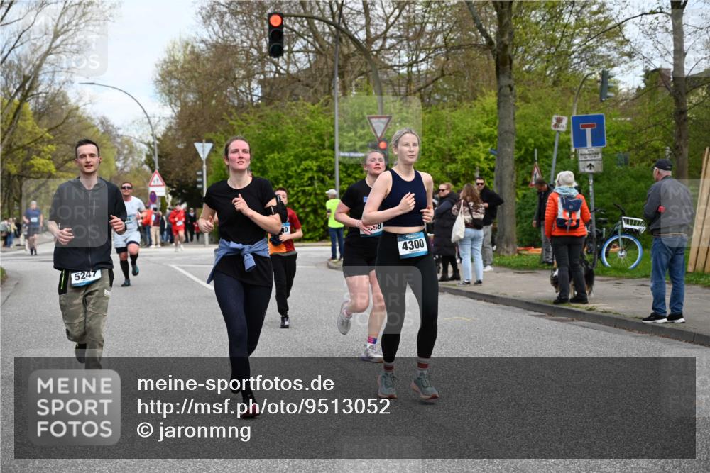 12.04.2026 - 45. Internationalen Wilhelmsburger Insellauf J. Mangold http://msf.ph/oto/9513052 12.04.2026 13:07:45 Ziel 5216, 5431, 5425, 5735, 5401, 2728, 2478, 2477, 5564, 4437, 4436, 2421, 4676, 3868, 4405, 4725, 4416, 3970, 4795, 3120, 5103, 4845, 5320, 5568, 5568, 4161, 5753, 4218, 4199, 5220, 3070, 4736, 4149, 4912, 4300, 3135, 3795, 4300, 3135, 3795, 5215, 4940, 4454, 4046, 4824, 5548, 5547, 4640 meine-sportfotos.de
