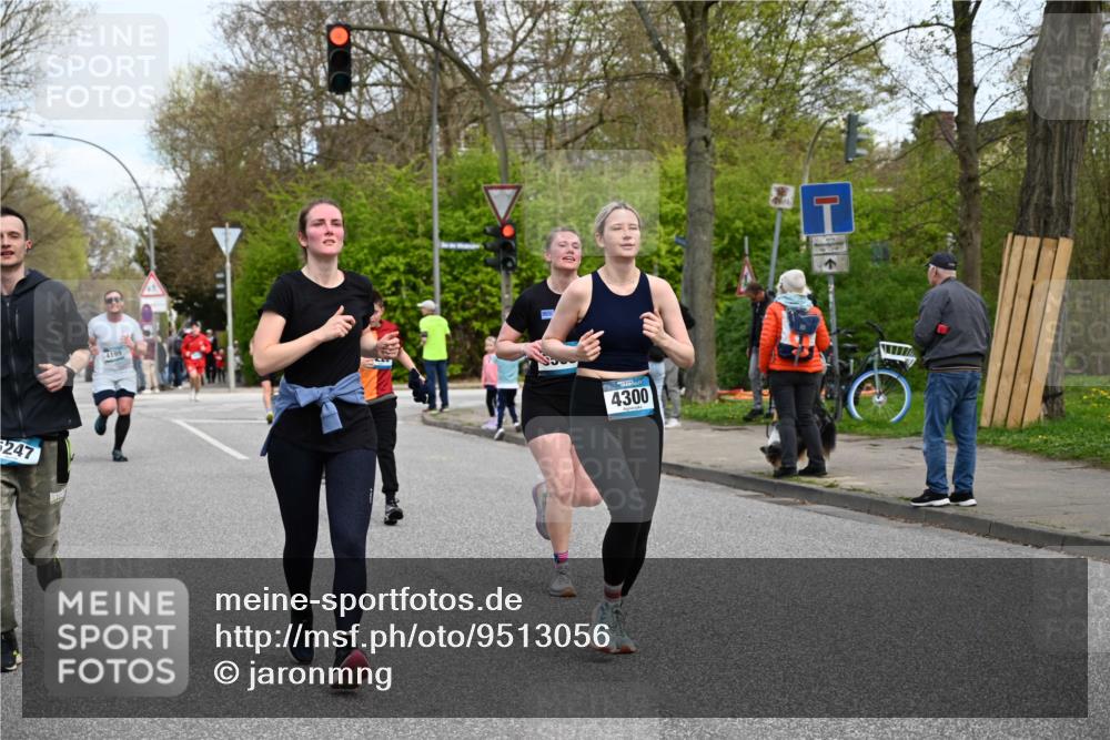 12.04.2026 - 45. Internationalen Wilhelmsburger Insellauf J. Mangold http://msf.ph/oto/9513056 12.04.2026 13:07:45 Ziel 5216, 5431, 5425, 5735, 5401, 2728, 2478, 2477, 5564, 4437, 4436, 2421, 4676, 3868, 4405, 4725, 4416, 3970, 4795, 3120, 5103, 4845, 5320, 5568, 5568, 4161, 5753, 4218, 4199, 5220, 3070, 4736, 4149, 4912, 4300, 3135, 3795, 4300, 3135, 3795, 5215, 4940, 4454, 4046, 4824, 5548, 5547, 4640 meine-sportfotos.de