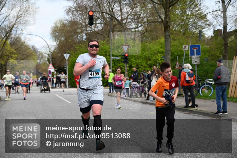 12.04.2026 - 45. Internationalen Wilhelmsburger Insellauf J. Mangold http://msf.ph/oto/9513088 12.04.2026 13:07:49 Ziel 5735, 5401, 2728, 2478, 2477, 5564, 4437, 4436, 2421, 4676, 3868, 4405, 4725, 4416, 3970, 4795, 3120, 5103, 4845, 5320, 5568, 4161, 5753, 4218, 4199, 5220, 5220, 3070, 4736, 4149, 4912, 4300, 3135, 3795, 5215, 5215, 4940, 4454, 4046, 4824, 5548, 5547, 4640, 5231, 5306 meine-sportfotos.de