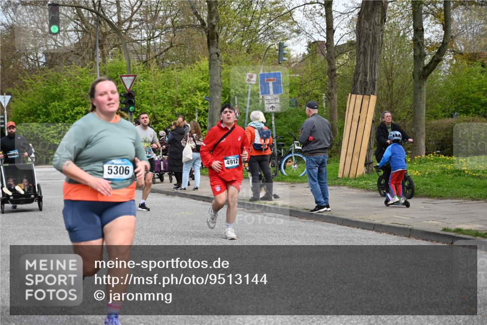 12.04.2026 - 45. Internationalen Wilhelmsburger Insellauf J. Mangold http://msf.ph/oto/9513144 12.04.2026 13:07:57 Ziel 2421, 4676, 3868, 4405, 4725, 4416, 3970, 4795, 3120, 5103, 4845, 5320, 5568, 4161, 5753, 4218, 4199, 5220, 3070, 4736, 4149, 4912, 4300, 3135, 3795, 4300, 3135, 3795, 5215, 4940, 4454, 4046, 4824, 5548, 5547, 4640, 4640, 5231, 5306, 3896, 4967, 2436, 2045, 3745, 2046 meine-sportfotos.de