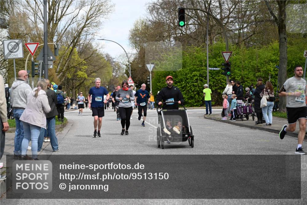12.04.2026 - 45. Internationalen Wilhelmsburger Insellauf J. Mangold http://msf.ph/oto/9513150 12.04.2026 13:07:59 Ziel 4676, 3868, 4405, 4725, 4416, 3970, 4795, 3120, 5103, 4845, 5320, 5568, 4161, 5753, 4218, 4199, 5220, 3070, 4736, 4149, 4912, 4300, 3135, 3795, 5215, 4940, 4454, 4046, 4824, 5548, 5547, 4640, 5231, 5306, 5306, 3896, 4967, 2436, 2045, 3745, 2046, 4102, 5795 meine-sportfotos.de