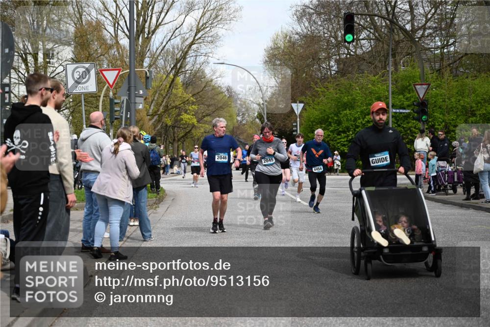 12.04.2026 - 45. Internationalen Wilhelmsburger Insellauf J. Mangold http://msf.ph/oto/9513156 12.04.2026 13:08:00 Ziel 3970, 4795, 3120, 5103, 4845, 5320, 5568, 4161, 5753, 4218, 4199, 5220, 3070, 4736, 4149, 4912, 4300, 3135, 3795, 5215, 4940, 4454, 4046, 4824, 5548, 5547, 4640, 5231, 5306, 3896, 4967, 2436, 2045, 3745, 2046, 4102, 5795 meine-sportfotos.de