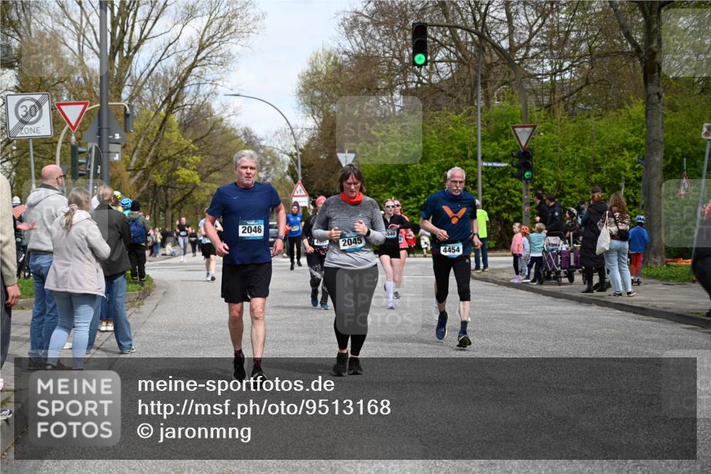 12.04.2026 - 45. Internationalen Wilhelmsburger Insellauf J. Mangold http://msf.ph/oto/9513168 12.04.2026 13:08:02 Ziel 3120, 5103, 4845, 5320, 5568, 4161, 5753, 4218, 4199, 5220, 3070, 4736, 4149, 4912, 4300, 3135, 3795, 5215, 4940, 4940, 4454, 4046, 4824, 5548, 5547, 4640, 5231, 5306, 3896, 3896, 4967, 2436, 2045, 3745, 2046, 4102, 5795, 4860, 5313 meine-sportfotos.de