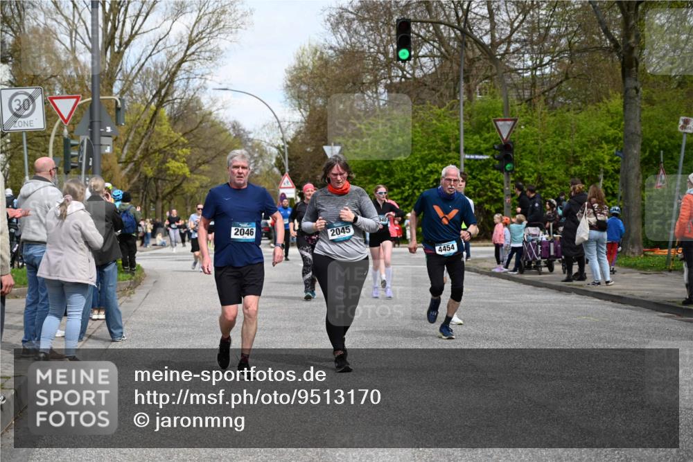12.04.2026 - 45. Internationalen Wilhelmsburger Insellauf J. Mangold http://msf.ph/oto/9513170 12.04.2026 13:08:03 Ziel 3120, 5103, 4845, 5320, 5568, 4161, 5753, 4218, 4199, 5220, 3070, 4736, 4149, 4912, 4300, 3135, 3795, 5215, 4940, 4454, 4046, 4824, 5548, 5547, 4640, 5231, 5306, 3896, 4967, 2436, 2045, 3745, 2046, 4102, 5795, 4860, 5313 meine-sportfotos.de