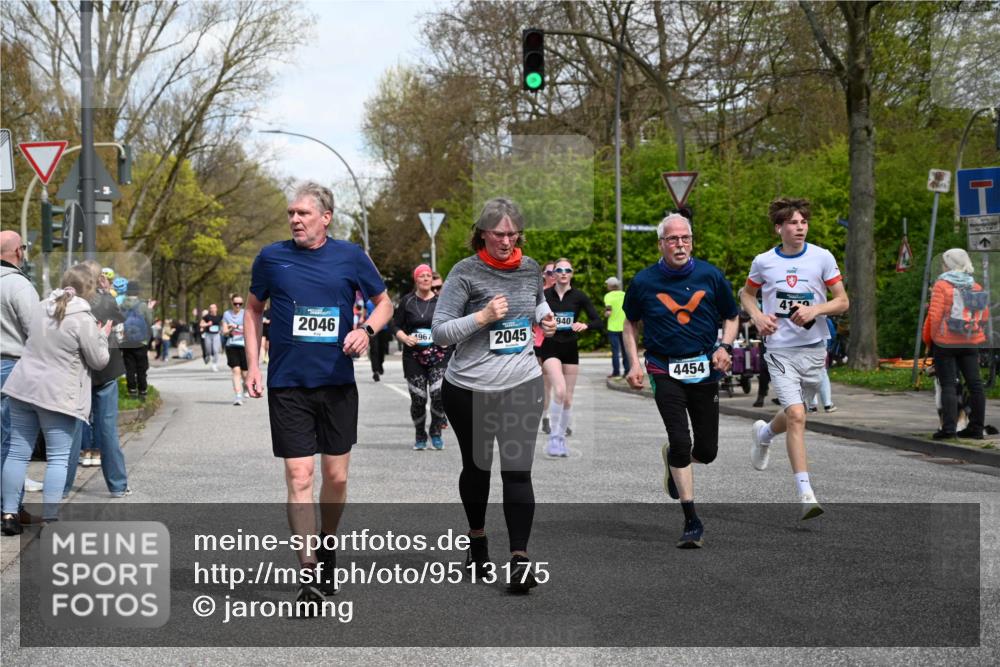 12.04.2026 - 45. Internationalen Wilhelmsburger Insellauf J. Mangold http://msf.ph/oto/9513175 12.04.2026 13:08:04 Ziel 3120, 5103, 4845, 5320, 5568, 4161, 5753, 4218, 4199, 5220, 3070, 4736, 4149, 4912, 4300, 3135, 3795, 5215, 4940, 4454, 4046, 4824, 5548, 5547, 4640, 5231, 5306, 3896, 4967, 2436, 2045, 3745, 2046, 4102, 5795, 4860, 5313 meine-sportfotos.de