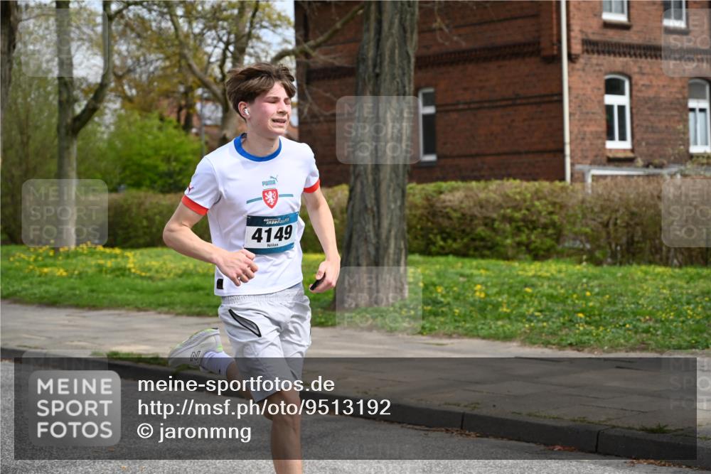 12.04.2026 - 45. Internationalen Wilhelmsburger Insellauf J. Mangold http://msf.ph/oto/9513192 12.04.2026 13:08:05 Ziel 5320, 5568, 4161, 5753, 4218, 4199, 5220, 3070, 4736, 4149, 4912, 4300, 3135, 3795, 5215, 4940, 4454, 4046, 4824, 5548, 5547, 4640, 5231, 5306, 3896, 4967, 4967, 2436, 2045, 3745, 2046, 4102, 5795, 4860, 5313, 5027, 5093 meine-sportfotos.de