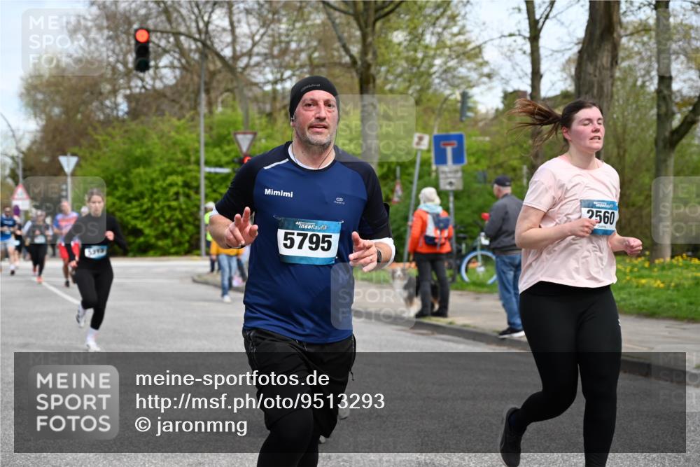 12.04.2026 - 45. Internationalen Wilhelmsburger Insellauf J. Mangold http://msf.ph/oto/9513293 12.04.2026 13:08:29 Ziel 4454, 4046, 4824, 5548, 5547, 4640, 5231, 5306, 3896, 4967, 2436, 2045, 3745, 2046, 4102, 5795, 4860, 5313, 5027, 5093, 5027, 5093, 5020, 4265, 3035, 5305, 4757, 4039, 4901, 5746, 2560, 5229, 5229, 2077, 2923, 4652, 2260, 3261, 5324, 3406, 3359, 2981, 5712, 3791, 4453, 4204 meine-sportfotos.de