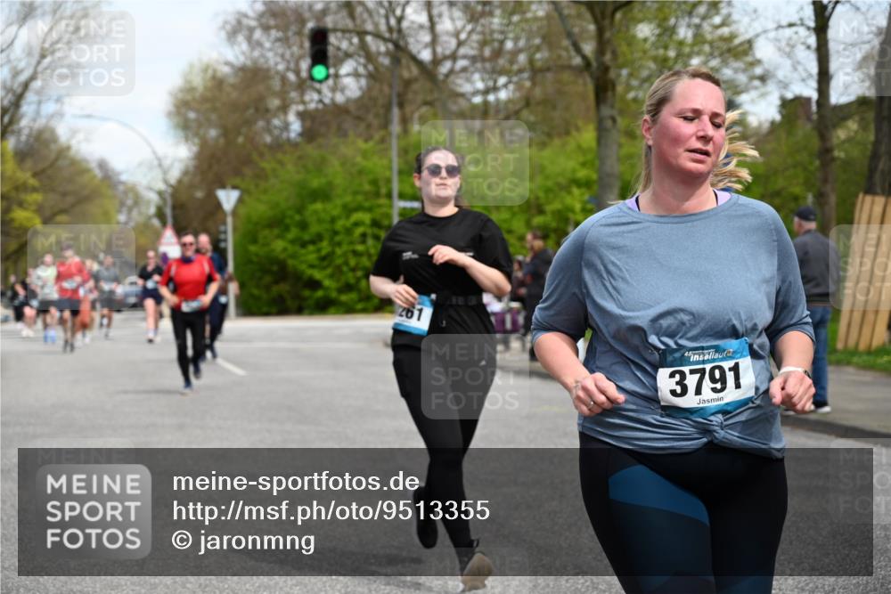12.04.2026 - 45. Internationalen Wilhelmsburger Insellauf J. Mangold http://msf.ph/oto/9513355 12.04.2026 13:08:43 Ziel 2436, 2045, 3745, 2046, 4102, 5795, 4860, 5313, 5027, 5093, 5020, 4265, 3035, 5305, 4757, 4039, 4901, 5746, 2560, 5229, 2077, 2923, 4652, 2260, 3261, 5324, 3406, 3359, 2981, 5712, 3791, 4453, 4204, 4611, 2440, 2011, 5783, 4973, 4771, 5586, 5596, 4777 meine-sportfotos.de