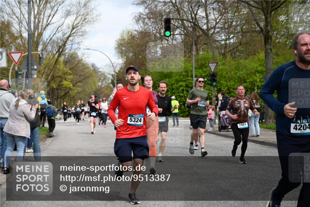 12.04.2026 - 45. Internationalen Wilhelmsburger Insellauf J. Mangold http://msf.ph/oto/9513387 12.04.2026 13:08:49 Ziel 4860, 5313, 5027, 5093, 5020, 4265, 3035, 5305, 4757, 4039, 4901, 5746, 2560, 5229, 2077, 2923, 4652, 2260, 3261, 5324, 3406, 3359, 2981, 3406, 3359, 2981, 5712, 3791, 4453, 4204, 4611, 2440, 2011, 5783, 4973, 4973, 4771, 5586, 5596, 4777, 5641, 5631, 4318, 4911, 4857 meine-sportfotos.de