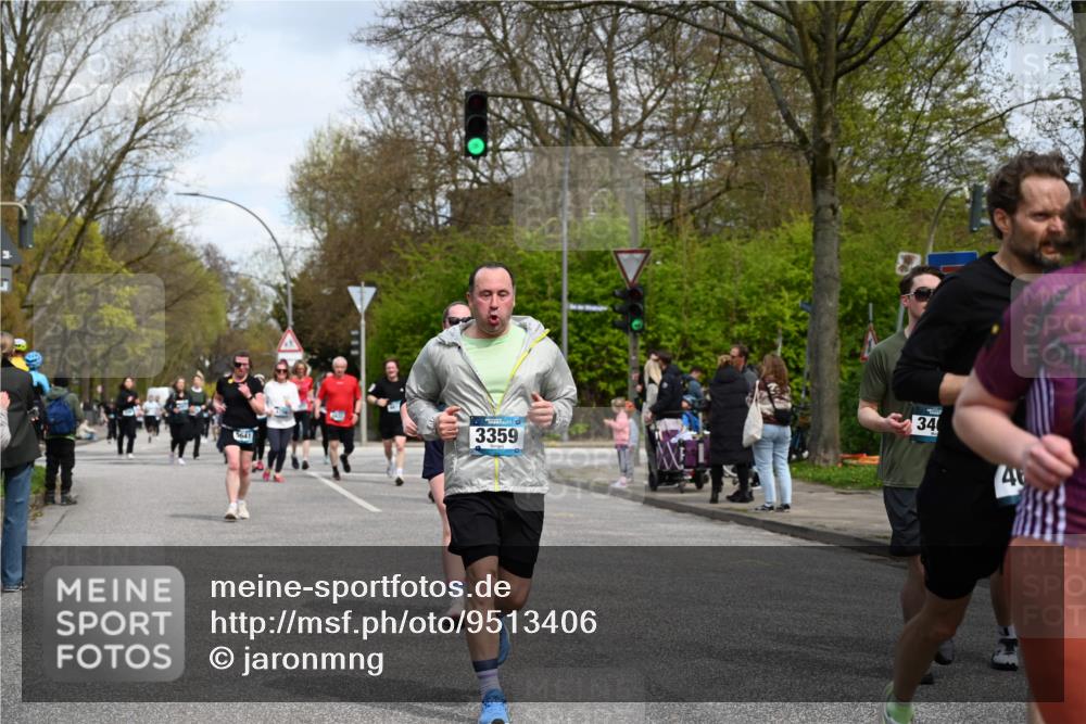 12.04.2026 - 45. Internationalen Wilhelmsburger Insellauf J. Mangold http://msf.ph/oto/9513406 12.04.2026 13:08:51 Ziel 5027, 5093, 5020, 4265, 3035, 5305, 4757, 4039, 4901, 5746, 2560, 5229, 2077, 2923, 4652, 2260, 3261, 5324, 3406, 3359, 2981, 5712, 3791, 4453, 4204, 4453, 4204, 4611, 2440, 2011, 5783, 4973, 4771, 4771, 5586, 5596, 4777, 5641, 5631, 4318, 4911, 4857, 3076, 5682 meine-sportfotos.de