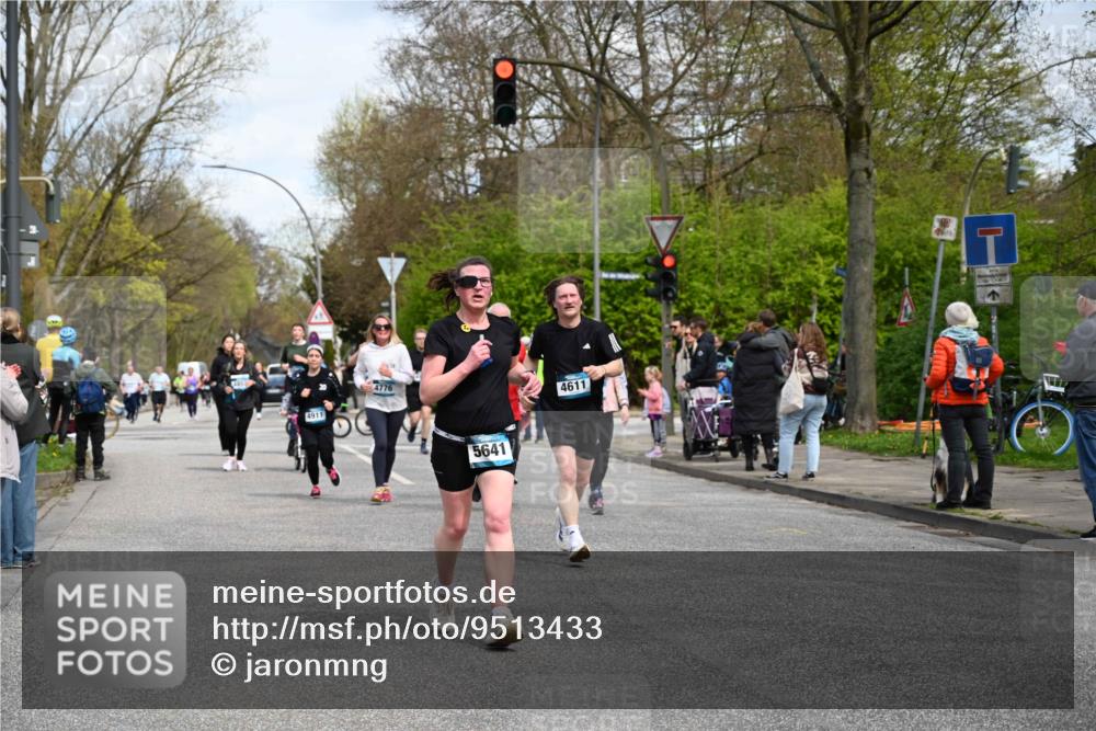 12.04.2026 - 45. Internationalen Wilhelmsburger Insellauf J. Mangold http://msf.ph/oto/9513433 12.04.2026 13:08:56 Ziel 4265, 3035, 5305, 4757, 4039, 4901, 5746, 2560, 5229, 2077, 2923, 4652, 2260, 3261, 5324, 3406, 3359, 2981, 5712, 3791, 4453, 4204, 4611, 2440, 2011, 2011, 5783, 4973, 4771, 5586, 5596, 4777, 5641, 5631, 4318, 4911, 4857, 3076, 5682, 5611, 5108, 4288, 5190, 3121 meine-sportfotos.de