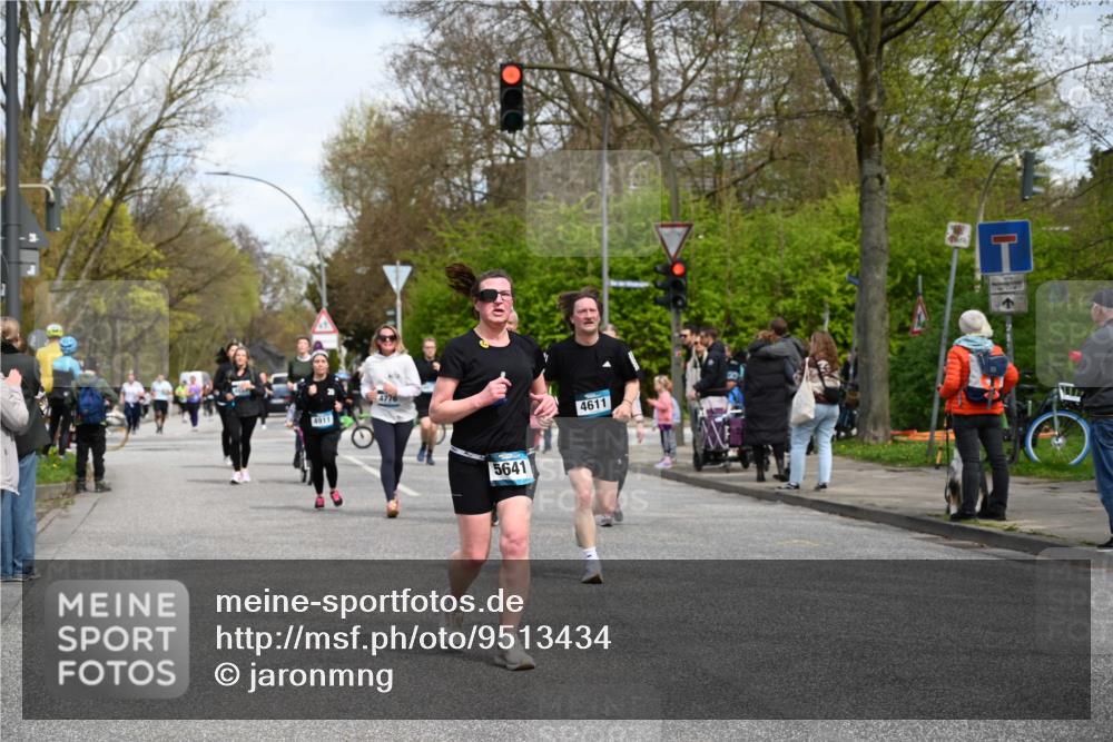 12.04.2026 - 45. Internationalen Wilhelmsburger Insellauf J. Mangold http://msf.ph/oto/9513434 12.04.2026 13:08:56 Ziel 4265, 3035, 5305, 4757, 4039, 4901, 5746, 2560, 5229, 2077, 2923, 4652, 2260, 3261, 5324, 3406, 3359, 2981, 5712, 3791, 4453, 4204, 4611, 2440, 2011, 2011, 5783, 4973, 4771, 5586, 5596, 4777, 5641, 5631, 4318, 4911, 4857, 3076, 5682, 5611, 5108, 4288, 5190, 3121 meine-sportfotos.de