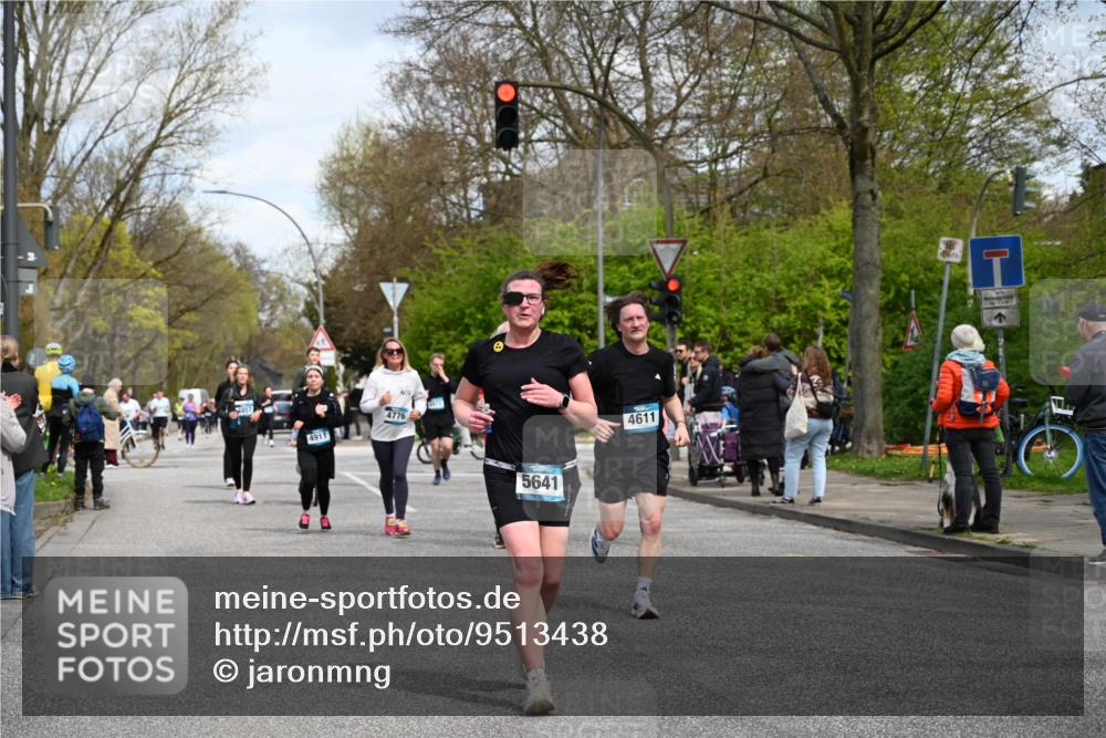 12.04.2026 - 45. Internationalen Wilhelmsburger Insellauf J. Mangold http://msf.ph/oto/9513438 12.04.2026 13:08:57 Ziel 3035, 5305, 4757, 4039, 4901, 5746, 2560, 5229, 2077, 2923, 4652, 2260, 3261, 5324, 3406, 3359, 2981, 5712, 3791, 4453, 4204, 4611, 2440, 2011, 5783, 4973, 4771, 5586, 5596, 4777, 5641, 5641, 5631, 4318, 4911, 4857, 3076, 5682, 5611, 5108, 4288, 5190, 3121, 2337 meine-sportfotos.de