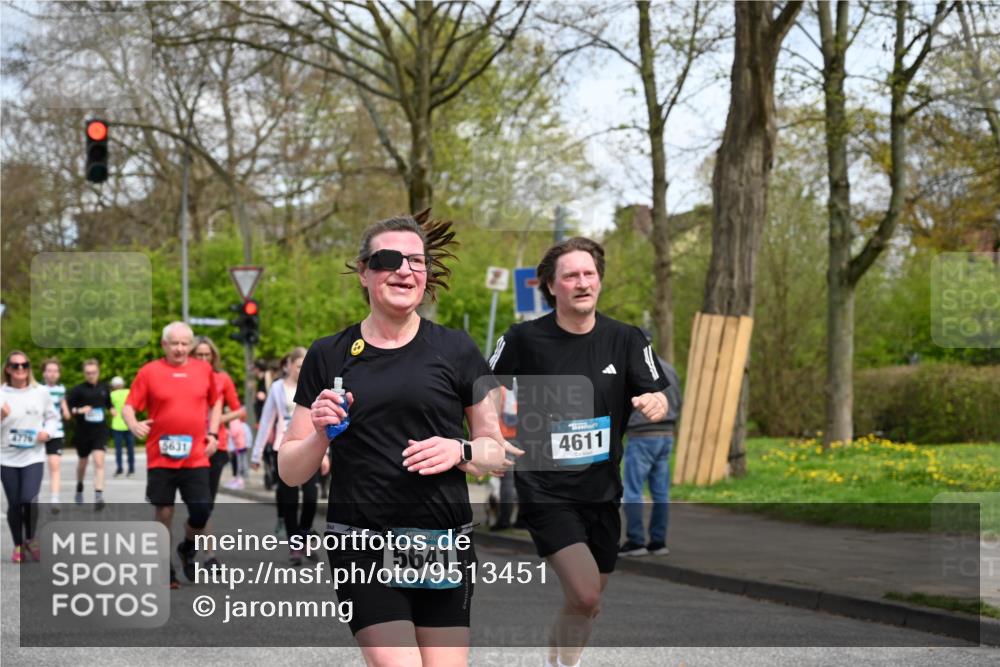 12.04.2026 - 45. Internationalen Wilhelmsburger Insellauf J. Mangold http://msf.ph/oto/9513451 12.04.2026 13:08:58 Ziel 4757, 4039, 4901, 5746, 2560, 5229, 2077, 2923, 4652, 2260, 3261, 5324, 3406, 3359, 2981, 5712, 3791, 4453, 4204, 4611, 2440, 2011, 5783, 4973, 4771, 5586, 5596, 4777, 5641, 5631, 5631, 4318, 4911, 4857, 3076, 5682, 5611, 5108, 4288, 5190, 3121, 2337 meine-sportfotos.de