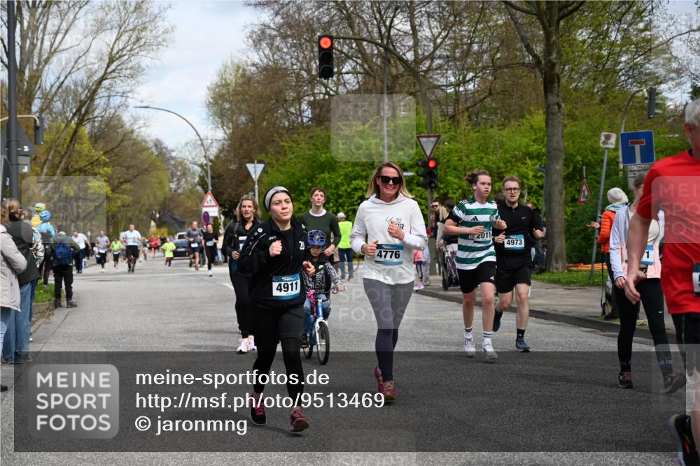 12.04.2026 - 45. Internationalen Wilhelmsburger Insellauf J. Mangold http://msf.ph/oto/9513469 12.04.2026 13:09:01 Ziel 4901, 5746, 2560, 5229, 2077, 2923, 4652, 2260, 3261, 5324, 3406, 3359, 2981, 5712, 3791, 4453, 4204, 4611, 2440, 2011, 5783, 4973, 4973, 4771, 5586, 5596, 4777, 5641, 5631, 4318, 4911, 4857, 3076, 5682, 5611, 5108, 4288, 5190, 3121, 2337, 3056, 2688, 4776, 2689, 5095 meine-sportfotos.de