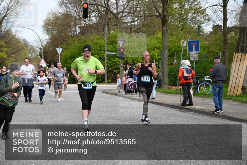 12.04.2026 - 45. Internationalen Wilhelmsburger Insellauf J. Mangold http://msf.ph/oto/9513565 12.04.2026 13:09:21 Ziel 2011, 5783, 4973, 4771, 5586, 5596, 4777, 5641, 5631, 4318, 4911, 4857, 3076, 5682, 5611, 5108, 4288, 5190, 3121, 2337, 2337, 3056, 2688, 4776, 2689, 5095, 3571, 5760, 3019, 3440, 5761, 4335, 3807, 4794, 2687, 5090, 5256, 4419, 5454, 5624, 5005, 3557, 3729 meine-sportfotos.de