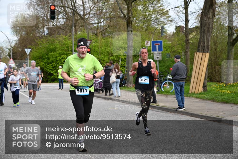 12.04.2026 - 45. Internationalen Wilhelmsburger Insellauf J. Mangold http://msf.ph/oto/9513574 12.04.2026 13:09:22 Ziel 5783, 4973, 4771, 5586, 5596, 4777, 5641, 5631, 4318, 4911, 4857, 3076, 5682, 5611, 5108, 4288, 5190, 3121, 2337, 3056, 2688, 4776, 2689, 5095, 3571, 5760, 3019, 3440, 5761, 4335, 3807, 4794, 2687, 5090, 5256, 4419, 5454, 5624, 5005, 3557, 3729 meine-sportfotos.de