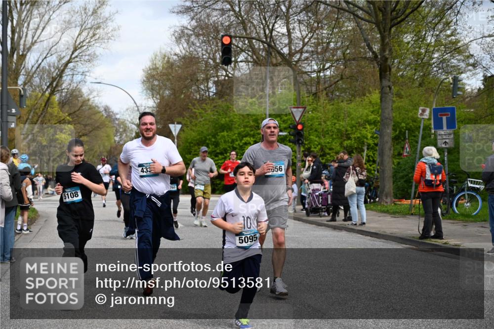 12.04.2026 - 45. Internationalen Wilhelmsburger Insellauf J. Mangold http://msf.ph/oto/9513581 12.04.2026 13:09:24 Ziel 5783, 4973, 4771, 5586, 5596, 4777, 5641, 5631, 4318, 4911, 4857, 3076, 5682, 5611, 5108, 4288, 5190, 3121, 2337, 3056, 2688, 4776, 2689, 2688, 4776, 2689, 5095, 3571, 5760, 3019, 3440, 5761, 4335, 3807, 4794, 2687, 5090, 5256, 4419, 5454, 5624, 5005, 3557, 3729, 3890 meine-sportfotos.de