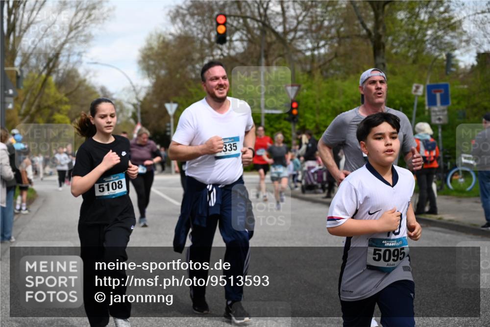 12.04.2026 - 45. Internationalen Wilhelmsburger Insellauf J. Mangold http://msf.ph/oto/9513593 12.04.2026 13:09:25 Ziel 5783, 4973, 4771, 5586, 5596, 4777, 5641, 5631, 4318, 4911, 4857, 3076, 5682, 5611, 5108, 4288, 5190, 3121, 2337, 3056, 2688, 4776, 2689, 5095, 5095, 3571, 5760, 3019, 3440, 5761, 4335, 3807, 4794, 3807, 4794, 2687, 5090, 5256, 4419, 5454, 5624, 5005, 3557, 3729, 3890, 5282 meine-sportfotos.de
