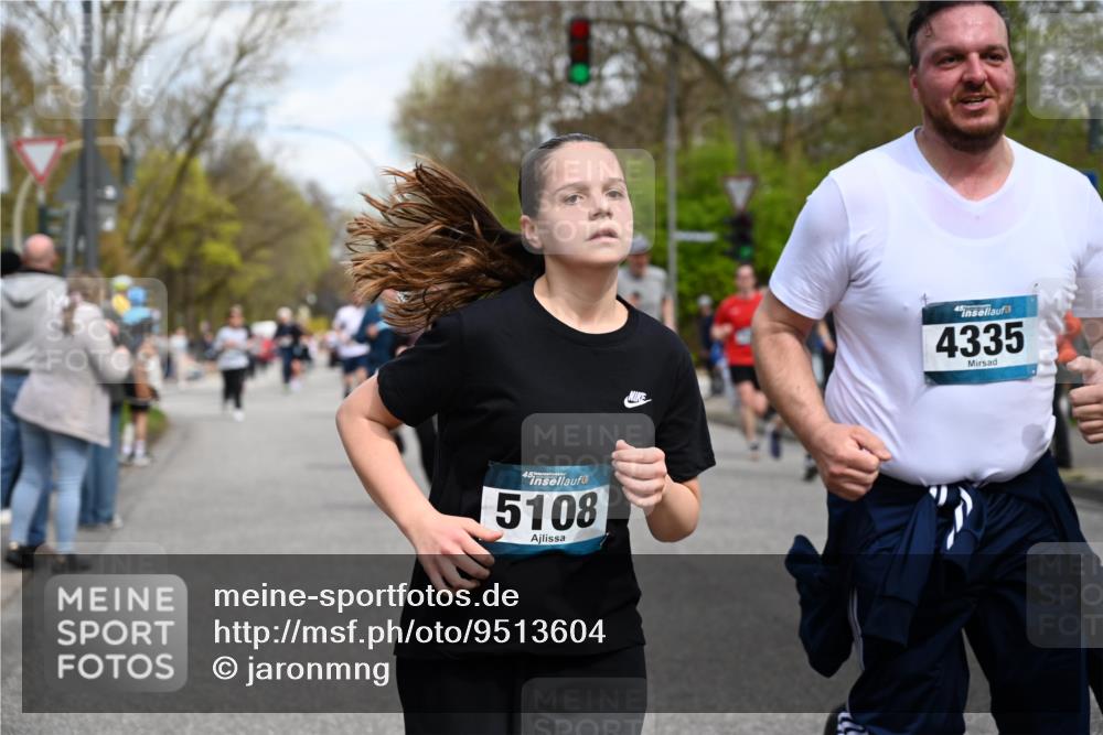12.04.2026 - 45. Internationalen Wilhelmsburger Insellauf J. Mangold http://msf.ph/oto/9513604 12.04.2026 13:09:26 Ziel 4973, 4771, 5586, 5596, 4777, 5641, 5631, 4318, 4911, 4857, 3076, 5682, 5611, 5108, 4288, 5190, 3121, 2337, 3056, 2688, 4776, 2689, 5095, 3571, 3571, 5760, 3019, 3440, 5761, 4335, 3807, 4794, 2687, 5090, 5256, 4419, 5454, 5624, 5005, 3557, 3729, 3890, 5282 meine-sportfotos.de