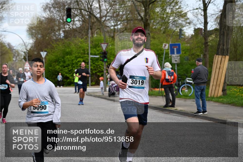 12.04.2026 - 45. Internationalen Wilhelmsburger Insellauf J. Mangold http://msf.ph/oto/9513658 12.04.2026 13:09:34 Ziel 5641, 5631, 4318, 4911, 4857, 3076, 5682, 5611, 5108, 4288, 5190, 3121, 2337, 3056, 2688, 4776, 2689, 5095, 3571, 5760, 3019, 3440, 5761, 4335, 3807, 4794, 2687, 5090, 5256, 4419, 5454, 5624, 5005, 3557, 3729, 3890, 5282, 2072, 5130, 3004, 2103, 5089, 2001, 4116, 2743, 3673, 4961, 3919, 3793, 3549 meine-sportfotos.de