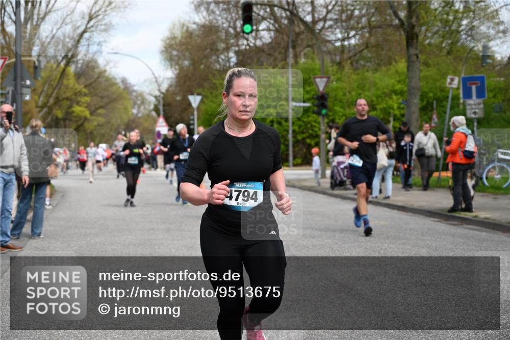 12.04.2026 - 45. Internationalen Wilhelmsburger Insellauf J. Mangold http://msf.ph/oto/9513675 12.04.2026 13:09:36 Ziel 4318, 4911, 4857, 3076, 5682, 5611, 5108, 4288, 5190, 3121, 2337, 3056, 2688, 4776, 2689, 5095, 3571, 5760, 3019, 3440, 5761, 4335, 3807, 4794, 2687, 5090, 5256, 4419, 5454, 5624, 5005, 3557, 3729, 3890, 3890, 5282, 2072, 5130, 3004, 2103, 5089, 2001, 4116, 2743, 3673, 4961, 3919, 3793, 3549, 5646, 5287 meine-sportfotos.de