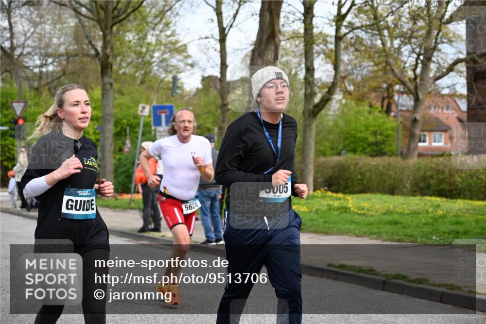 12.04.2026 - 45. Internationalen Wilhelmsburger Insellauf J. Mangold http://msf.ph/oto/9513706 12.04.2026 13:09:42 Ziel 5108, 4288, 5190, 3121, 2337, 3056, 2688, 4776, 2689, 5095, 3571, 5760, 3019, 3440, 5761, 4335, 3807, 4794, 2687, 5090, 5256, 4419, 5454, 5624, 5005, 5624, 5005, 3557, 3729, 3890, 5282, 2072, 5130, 3004, 2103, 5089, 2001, 4116, 2743, 3673, 4961, 3919, 3793, 3549, 5646, 5287, 4910, 4278, 4935, 2129, 2982, 2121 meine-sportfotos.de