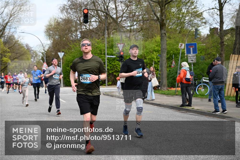 12.04.2026 - 45. Internationalen Wilhelmsburger Insellauf J. Mangold http://msf.ph/oto/9513711 12.04.2026 13:09:43 Ziel 4288, 5190, 3121, 2337, 3056, 2688, 4776, 2689, 5095, 3571, 5760, 3019, 3440, 5761, 4335, 3807, 4794, 2687, 5090, 5256, 4419, 5454, 5624, 5005, 3557, 3729, 3890, 5282, 2072, 5130, 3004, 2103, 5089, 2001, 4116, 2743, 3673, 4961, 3919, 3793, 3549, 5646, 5287, 4910, 4278, 4935, 2129, 2982, 2121 meine-sportfotos.de