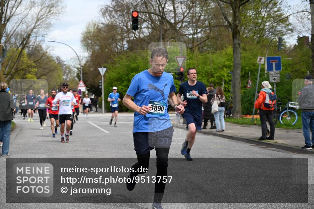 12.04.2026 - 45. Internationalen Wilhelmsburger Insellauf J. Mangold http://msf.ph/oto/9513757 12.04.2026 13:09:49 Ziel 2688, 4776, 2689, 5095, 3571, 5760, 3019, 3440, 5761, 4335, 3807, 4794, 2687, 5090, 5256, 4419, 5454, 5624, 5005, 3557, 3729, 3890, 5282, 5282, 2072, 5130, 3004, 2103, 5089, 2001, 4116, 2743, 3673, 4961, 3919, 3793, 3549, 5646, 5287, 4910, 4278, 4935, 2129, 2982, 2121, 2289, 4250 meine-sportfotos.de