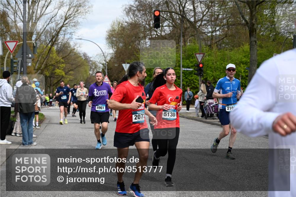 12.04.2026 - 45. Internationalen Wilhelmsburger Insellauf J. Mangold http://msf.ph/oto/9513777 12.04.2026 13:09:54 Ziel 5761, 4335, 3807, 4794, 2687, 5090, 5256, 4419, 5454, 5624, 5005, 3557, 3729, 3890, 5282, 2072, 5130, 3004, 2103, 5089, 2001, 4116, 2743, 3673, 4961, 3919, 3793, 3549, 5646, 5287, 4910, 4278, 4935, 2129, 2982, 2121, 2289, 4250, 5612, 3338, 5704, 4578, 4579, 4356, 3445, 3446 meine-sportfotos.de