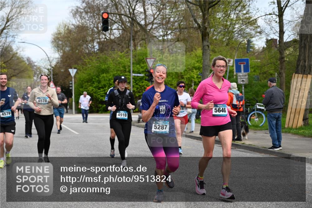 12.04.2026 - 45. Internationalen Wilhelmsburger Insellauf J. Mangold http://msf.ph/oto/9513824 12.04.2026 13:09:59 Ziel 3807, 4794, 2687, 5090, 5256, 4419, 5454, 5624, 5005, 3557, 3729, 3890, 5282, 2072, 5130, 3004, 2103, 5089, 2001, 4116, 2743, 3673, 4961, 3919, 3793, 3549, 5646, 5287, 4910, 4278, 4935, 2129, 2982, 2121, 2289, 4250, 5612, 3338, 5704, 4578, 4579, 4356, 3445, 3446, 4562, 3654, 3269, 4552, 3285, 3288, 5444, 5443, 5830 meine-sportfotos.de