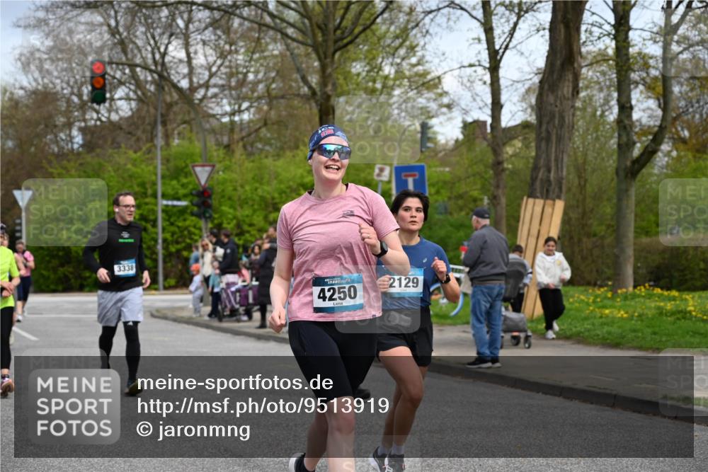 12.04.2026 - 45. Internationalen Wilhelmsburger Insellauf J. Mangold http://msf.ph/oto/9513919 12.04.2026 13:10:11 Ziel 3890, 5282, 2072, 5130, 3004, 2103, 5089, 2001, 4116, 2743, 3673, 4961, 3919, 3793, 3549, 5646, 5287, 4910, 4278, 4935, 2129, 2982, 2121, 2289, 4250, 5612, 3338, 5704, 4578, 4579, 4356, 3445, 3446, 4562, 3654, 3269, 4552, 3285, 3288, 5444, 5443, 5830, 5259, 3407, 3948, 3949, 4540, 2315, 5494, 4909, 5004, 4969, 5762, 4769, 4798 meine-sportfotos.de