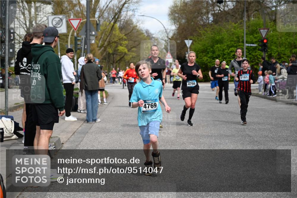 12.04.2026 - 45. Internationalen Wilhelmsburger Insellauf J. Mangold http://msf.ph/oto/9514047 12.04.2026 13:10:33 Ziel 2289, 4250, 5612, 3338, 5704, 4578, 4579, 4356, 3445, 3446, 4562, 3654, 3269, 4552, 3285, 3288, 5444, 5443, 5830, 5259, 3407, 3948, 3949, 4540, 2315, 5494, 4909, 5004, 4969, 5762, 4969, 5762, 4769, 4798, 4134, 4799, 5681, 2897, 3462, 5160, 5768, 3243, 4916, 5161, 3211, 5584, 4770, 4770, 5246, 2926, 2927, 5195, 4692, 5417, 5199, 2889, 2714, 4216, 4895, 3932, 2114, 2519 meine-sportfotos.de