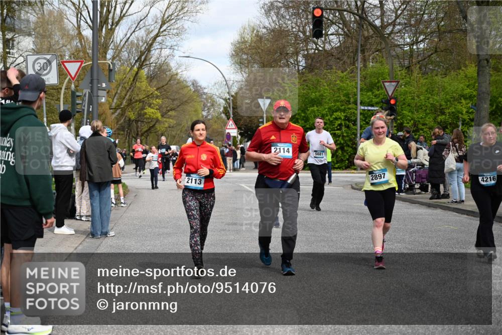 12.04.2026 - 45. Internationalen Wilhelmsburger Insellauf J. Mangold http://msf.ph/oto/9514076 12.04.2026 13:10:37 Ziel 5612, 3338, 5704, 4578, 4579, 4356, 3445, 3446, 4562, 3654, 3269, 4552, 3285, 3288, 5444, 5443, 5830, 5259, 3407, 3948, 3949, 4540, 2315, 5494, 4909, 5004, 4969, 5762, 4769, 4798, 4134, 4799, 5681, 5681, 2897, 3462, 5160, 5768, 3243, 4916, 5161, 3211, 5584, 4770, 5246, 2926, 2927, 5195, 4692, 5417, 5199, 2889, 2714, 4216, 4895, 3932, 2114, 2519, 2113 meine-sportfotos.de