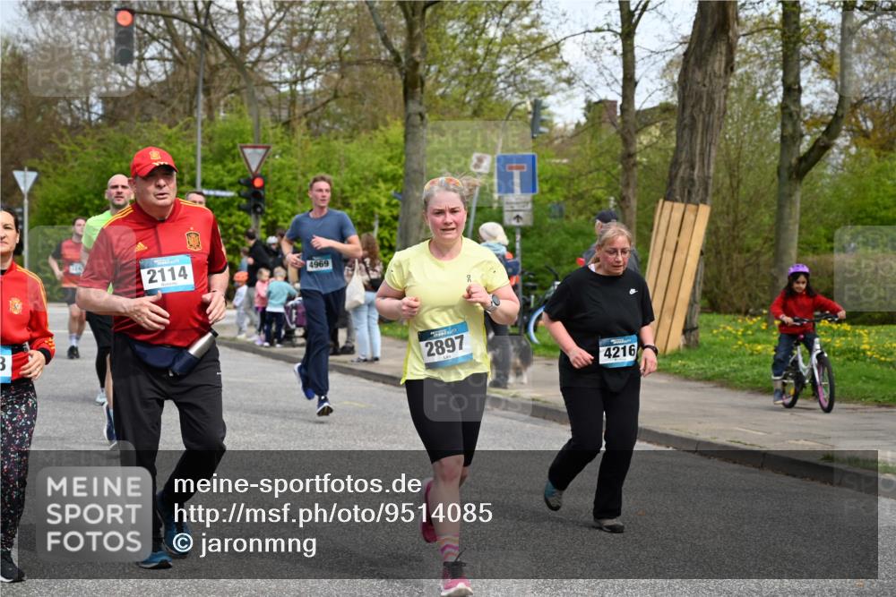 12.04.2026 - 45. Internationalen Wilhelmsburger Insellauf J. Mangold http://msf.ph/oto/9514085 12.04.2026 13:10:38 Ziel 5612, 3338, 5704, 4578, 4579, 4356, 3445, 3446, 4562, 3654, 3269, 4552, 3285, 3288, 5444, 5443, 5830, 5259, 3407, 3948, 3949, 4540, 2315, 5494, 4909, 5004, 4969, 5762, 4769, 4798, 4134, 4799, 5681, 2897, 3462, 5160, 5768, 3243, 4916, 5161, 3211, 5584, 4770, 5246, 2926, 2927, 5195, 4692, 5417, 5195, 4692, 5417, 5199, 2889, 2714, 4216, 4895, 3932, 2114, 2519, 2113, 2076, 4106 meine-sportfotos.de