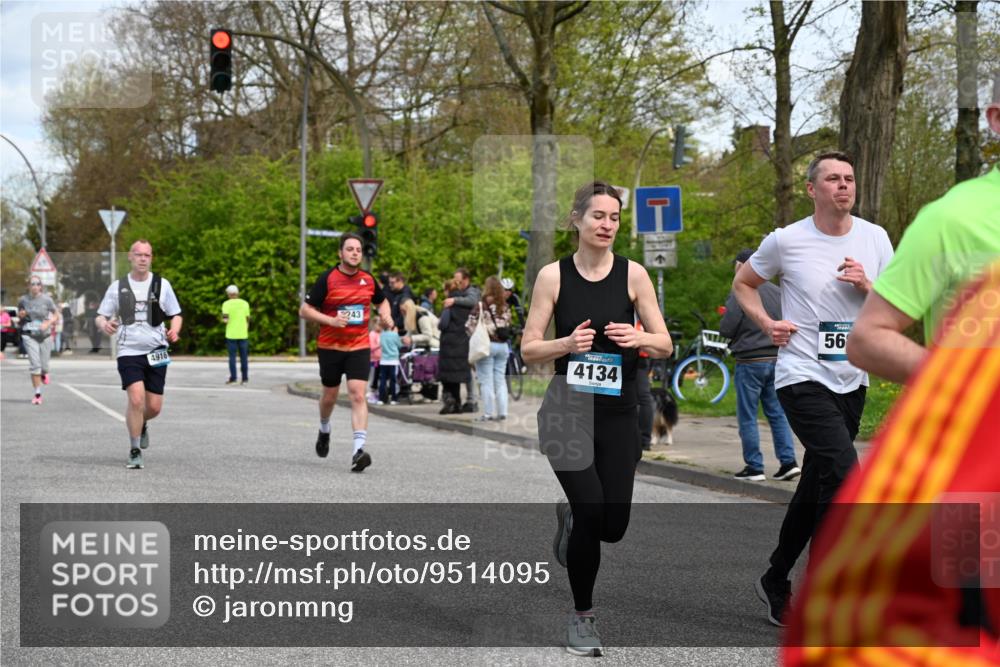 12.04.2026 - 45. Internationalen Wilhelmsburger Insellauf J. Mangold http://msf.ph/oto/9514095 12.04.2026 13:10:41 Ziel 5704, 4578, 4579, 4356, 3445, 3446, 4562, 3654, 3269, 4552, 3285, 3288, 5444, 5443, 5830, 5259, 3407, 3948, 3949, 4540, 2315, 5494, 4909, 5004, 4969, 5762, 4769, 4798, 4134, 4799, 5681, 2897, 3462, 5160, 5768, 5768, 3243, 4916, 5161, 3211, 5584, 4770, 5246, 2926, 2927, 5195, 4692, 5417, 5199, 2889, 2714, 4216, 4895, 3932, 2114, 2519, 2113, 2076, 4106, 3247, 5180 meine-sportfotos.de