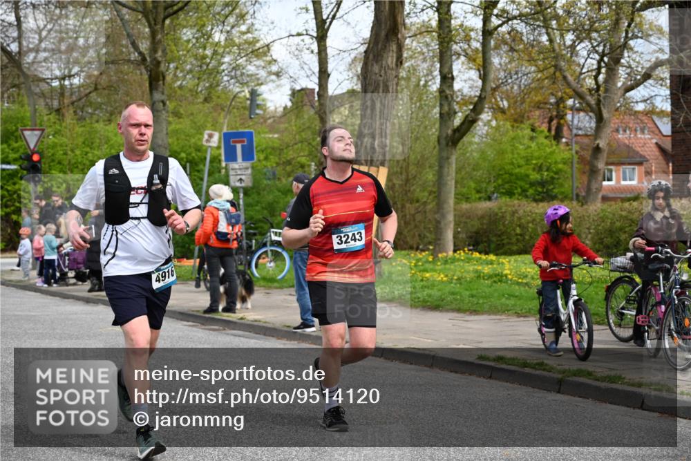 12.04.2026 - 45. Internationalen Wilhelmsburger Insellauf J. Mangold http://msf.ph/oto/9514120 12.04.2026 13:10:44 Ziel 4562, 3654, 3269, 4552, 3285, 3288, 5444, 5443, 5830, 5259, 3407, 3948, 3949, 4540, 2315, 5494, 4909, 5004, 4969, 5762, 4769, 4798, 4134, 4799, 5681, 2897, 3462, 5160, 5768, 3243, 4916, 5161, 3211, 5584, 5584, 4770, 5246, 2926, 2927, 5195, 4692, 5417, 5199, 2889, 2714, 4216, 4895, 4895, 3932, 2114, 2519, 2113, 2076, 4106, 3247, 5180, 3101, 3734 meine-sportfotos.de